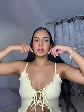 Chat +18 de EmilySearss ao vivo
