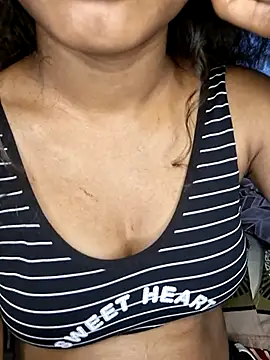 Akni_ Webcam-Show