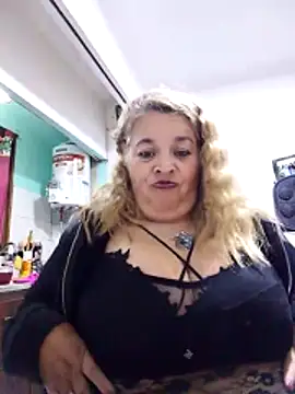 momismilf544 – webcam-show