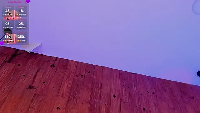 camilaa_smith_'s Live Chat Room