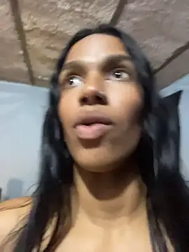 XXX chat uživo modela FlorSalvaje_