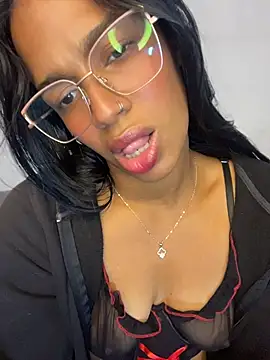 FlorSalvaje_ Chat XXX in diretta