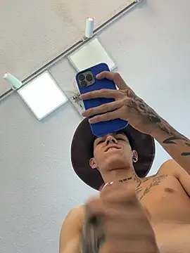 Tommy_valverde Adlı Modelin Web Kamerası Şovu