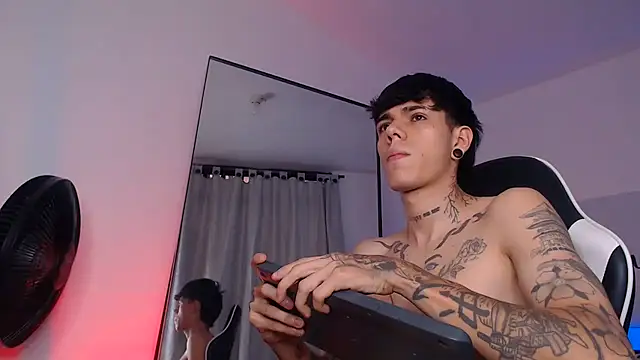 Show webcam de Tommy_valverde