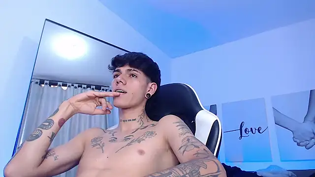 Show de Tommy_valverde na webcam