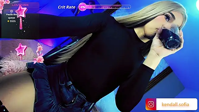 Sophiaa_doll_ 网络视讯表演