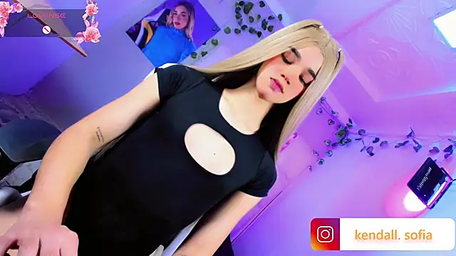 Sophiaa_doll_ Show Webcam