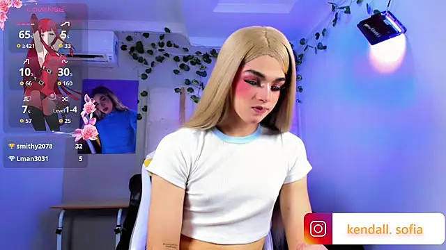 Sophiaa_doll_ Шоу с уебкамера