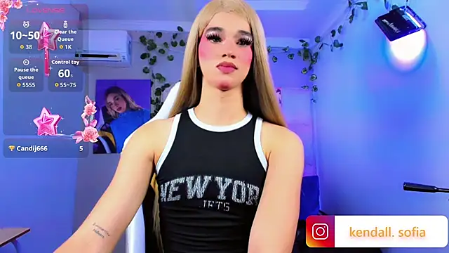 Webkamerová show Sophiaa_doll_