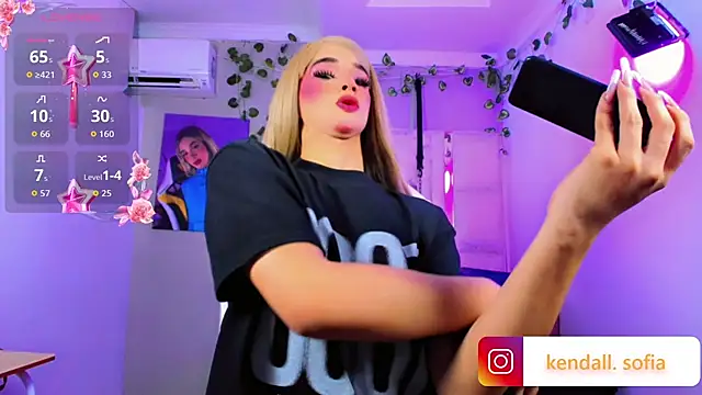 Show modela Sophiaa_doll_ na web-kameri
