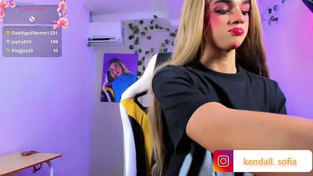 Sophiaa_doll_ Adlı Modelin Web Kamerası Şovu