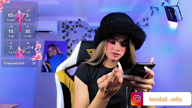 Show Webcam de Sophiaa_doll_