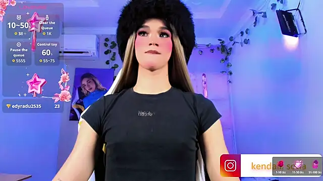 Sophiaa_doll_n Webbikameraesitys