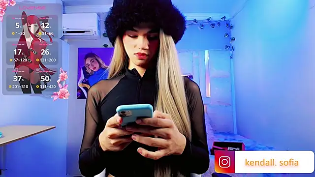 Sophiaa_doll_ Webcamshow