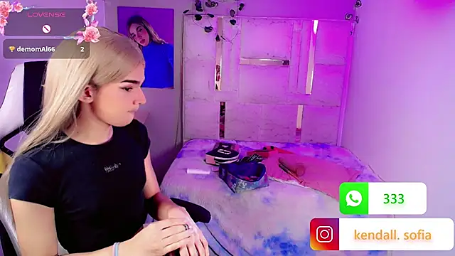 Show modela Sophiaa_doll_ na web-kameri