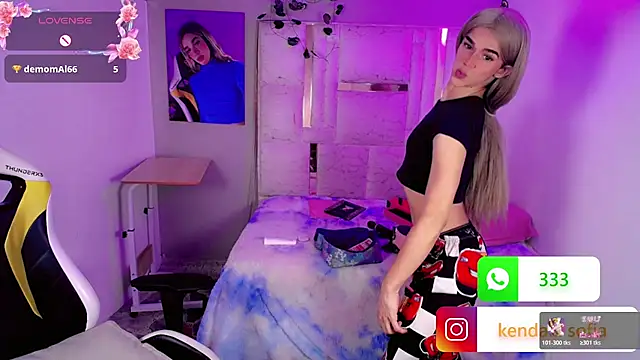 Sophiaa_doll_ Webcam Show