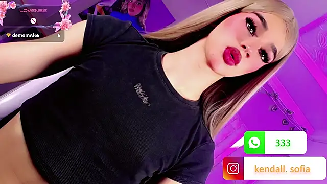 Show modela Sophiaa_doll_ na web-kameri