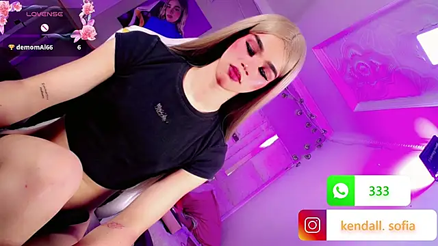 Show modela Sophiaa_doll_ na web-kameri