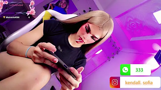 Sophiaa_doll_n Webbikameraesitys