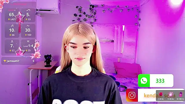 Sophiaa_doll_n Webbikameraesitys