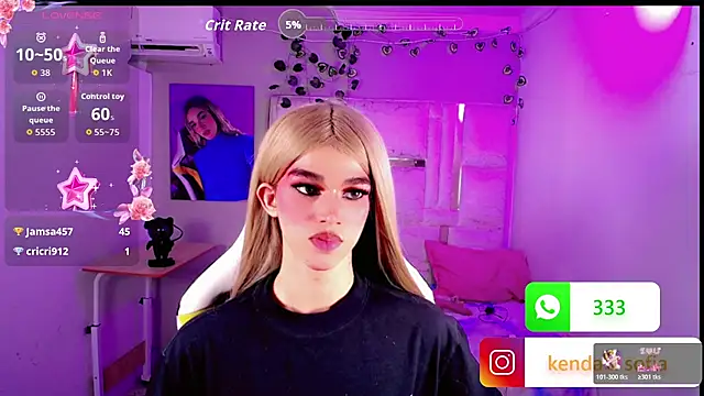 Sophiaa_doll_ Show in webcam