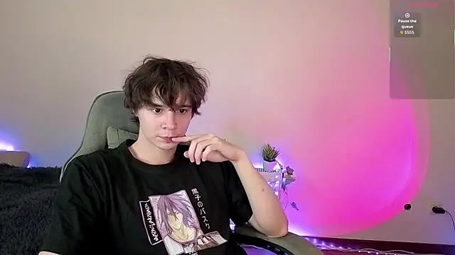 AnthonyCuutie webcam show