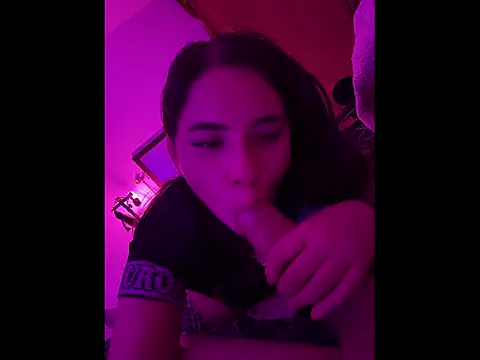 AriaDonatti webcam show