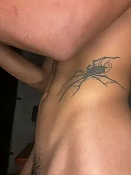 הופעת וובקאם של billi_adamzz
