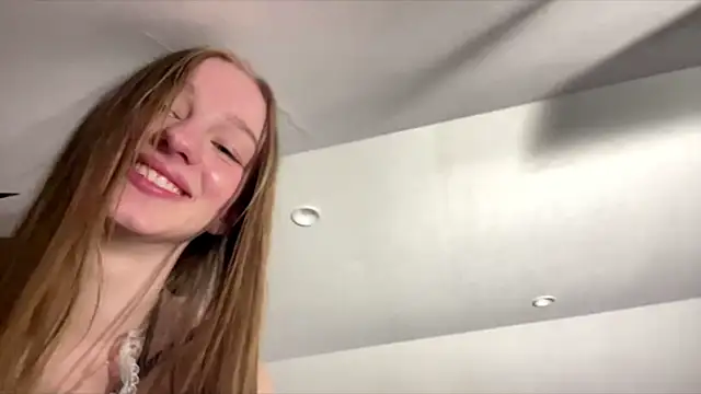 Pokazy przed kamerką – Anika_Socutehe