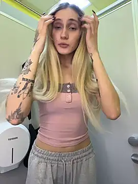 Pink_Kiss 在線直播表演