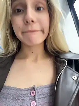 Pink_Kiss Webcam Show