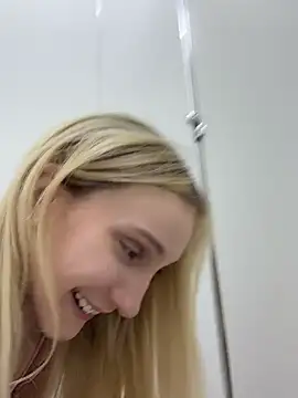 Pink_Kiss' Webcam Show