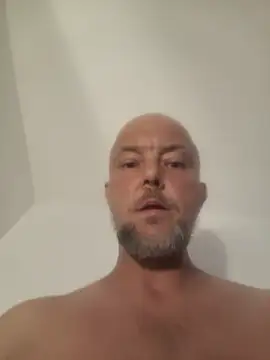 HornyDaddyMuscle Шоу с уебкамера
