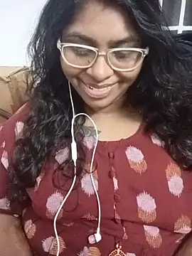 Show Webcam de deepika-mallus
