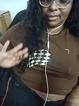 deepika-mallus Webcam show