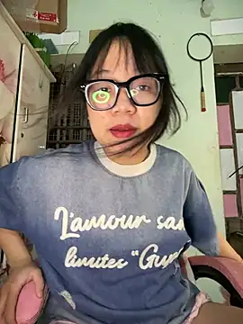 Emmiuuuu03 webkamerás műsora