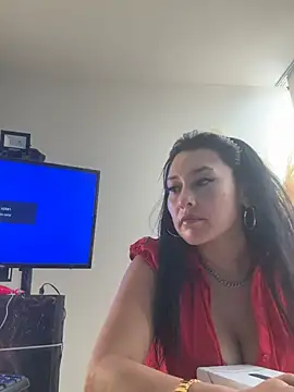 Chat +18 de Terra__Rouse_ ao vivo