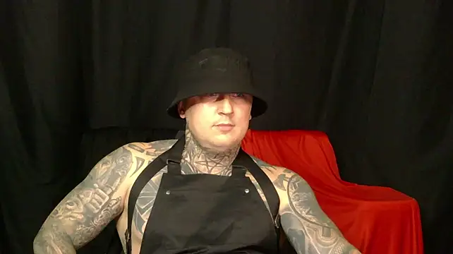 Show modela devilWithTats na web-kameri