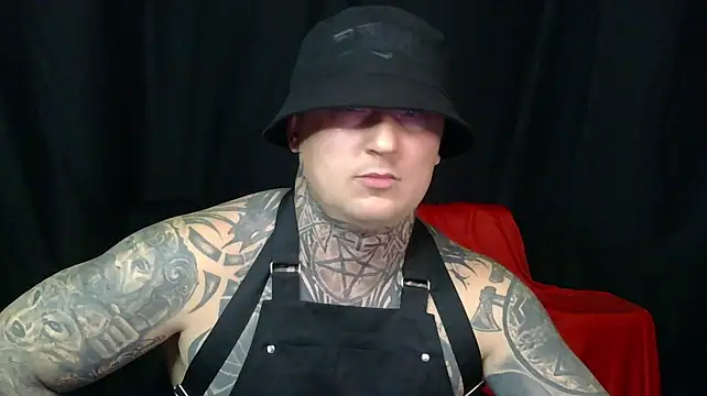Вебкам-шоу devilWithTats