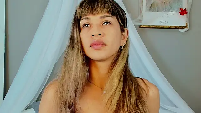 bloom_apple's Webcam Show