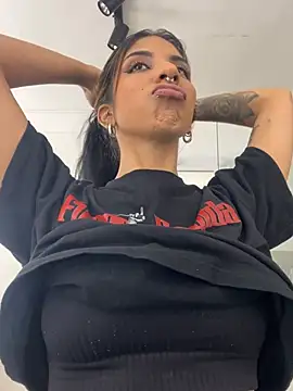 VioletaHills_ Obrolan Langsung XXX