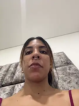 Chat XXX en directo de VioletaHills_