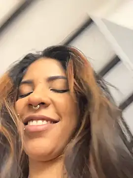 XXX chat uživo modela VioletaHills_