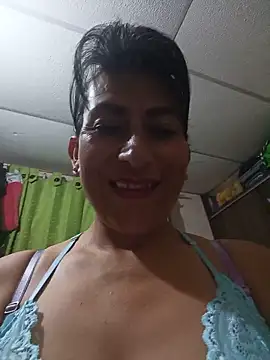 Lucia_Rios' Live XXX Chat
