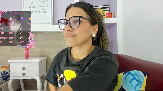 EmmaSanchez_ Chat XXX in diretta