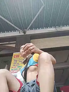 traiwe06 Show in webcam