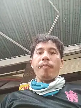 Pertunjukan Kamera Web traiwe06
