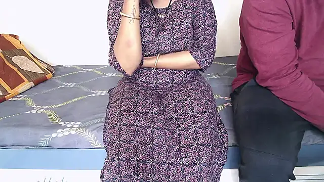 Miss_Sanika Show in webcam