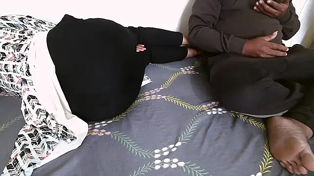 Miss_Sanika Show in webcam