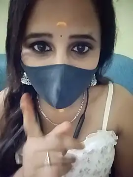 Tamil_Rani- Pertunjukan Webcam
